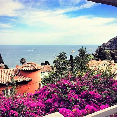 With Private Pool And Sublime Views Eze