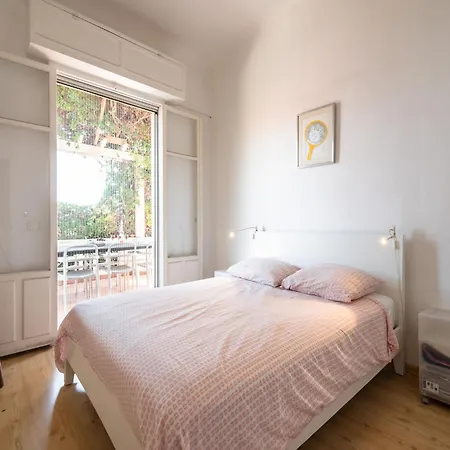 بيت للعطل Elegant Seaside In إز