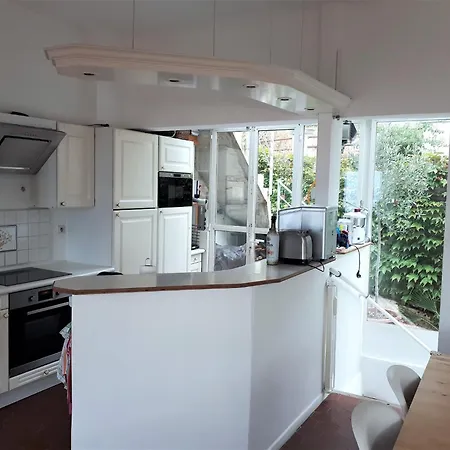 Elegant Seaside In