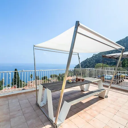 Elegant Seaside In بيت للعطل