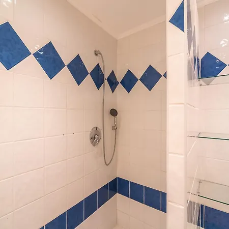 بيت للعطل Elegant Seaside In *