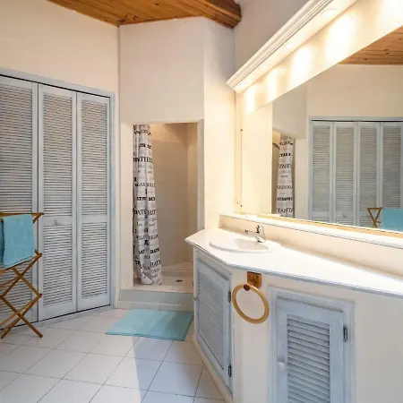 With Private Pool And Sublime Views Eze
